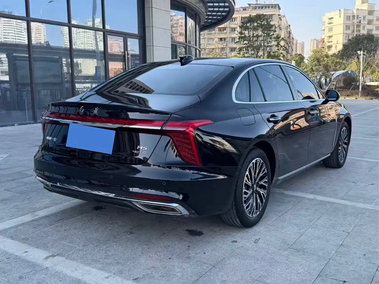 Hongqi H5 2023 2.0T Auto Smart Connect Flag Comfort фото 5