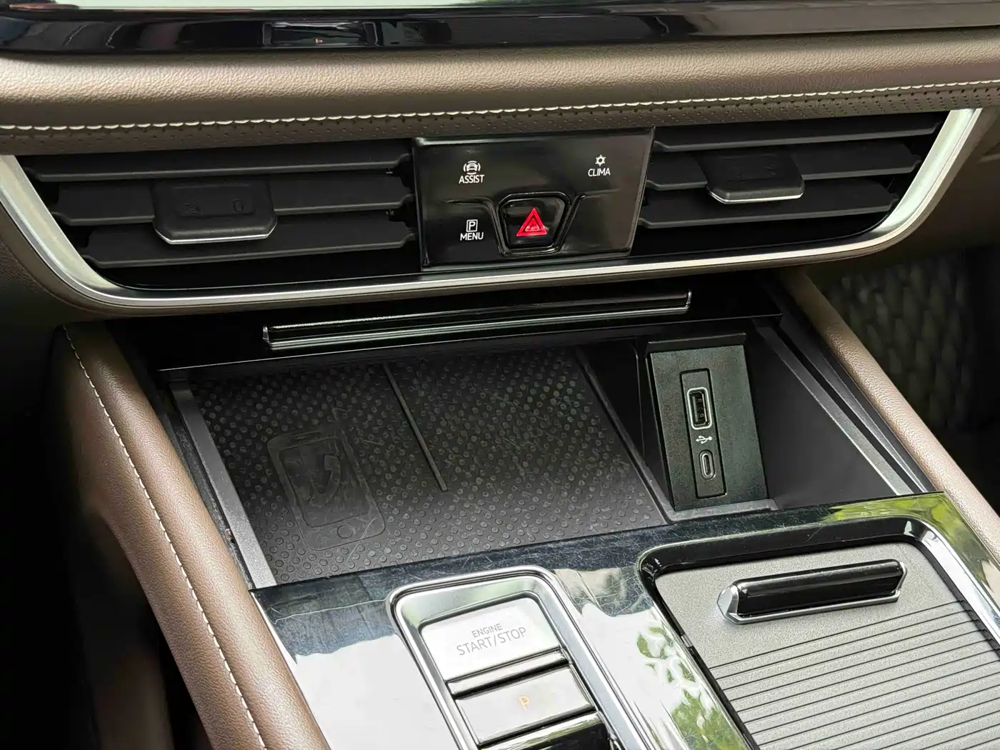 Volkswagen Viloran 2023 330TSI Luxury Edition фото 20