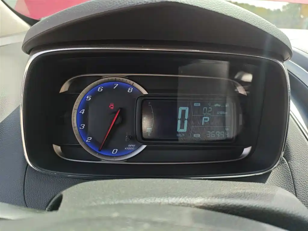 Chevrolet Trax 2014 1.4T Automatic 2WD Comfort фото 8