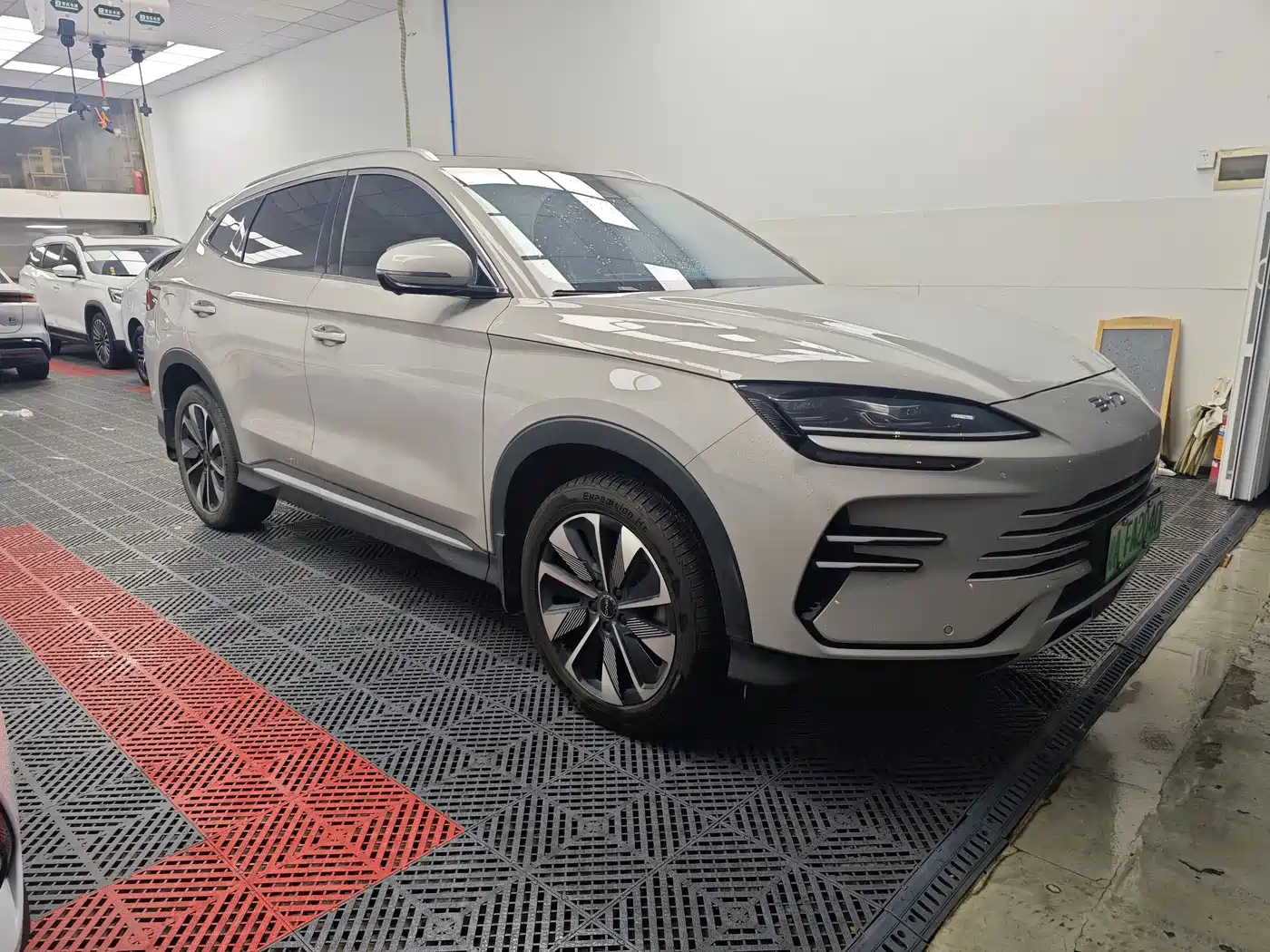 BYD Song PLUS PHEV 2025 DM-i 112KM Honor фото 3