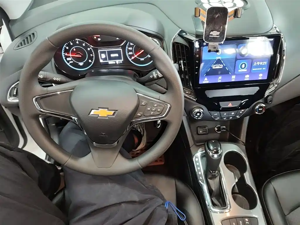 Chevrolet Cruze 2017 1.5L Automatic Stylish фото 10