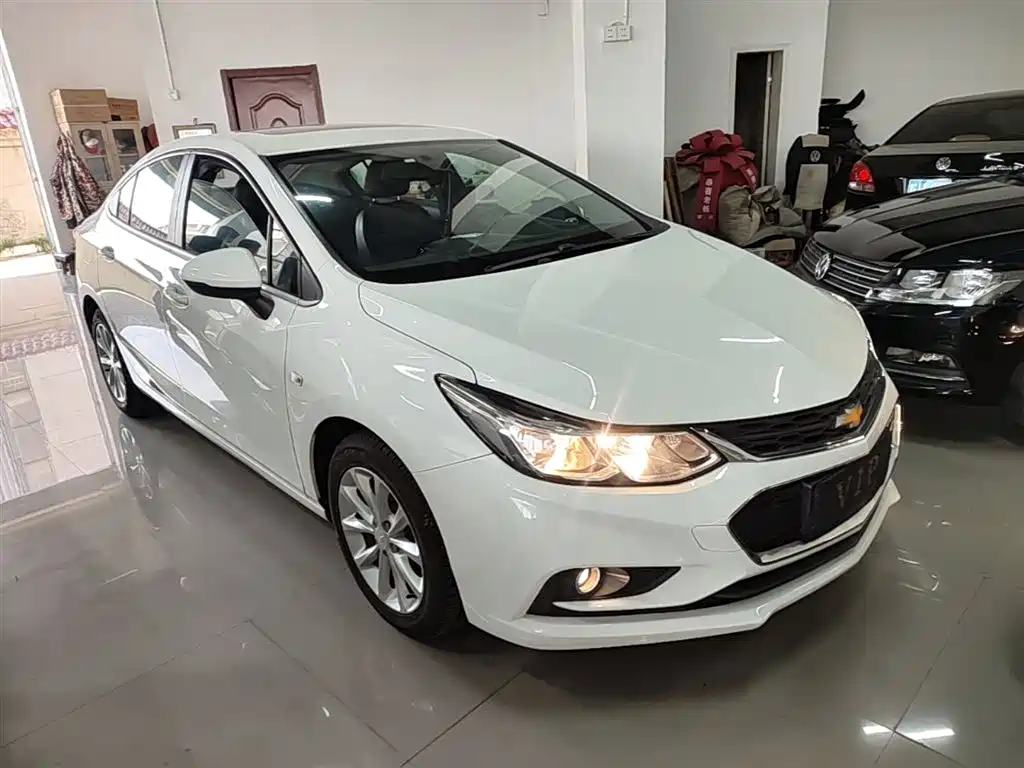 Chevrolet Cruze 2017 1.5L Automatic Stylish фото 4
