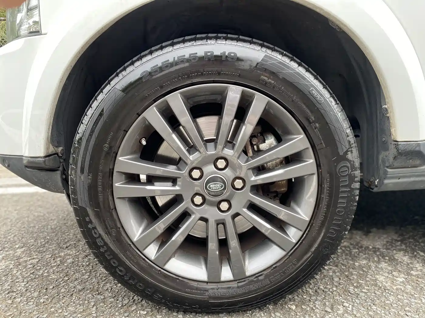 Land Rover Discovery 2016 3.0 SC Gloss Black Collector's Edition HSE фото 21