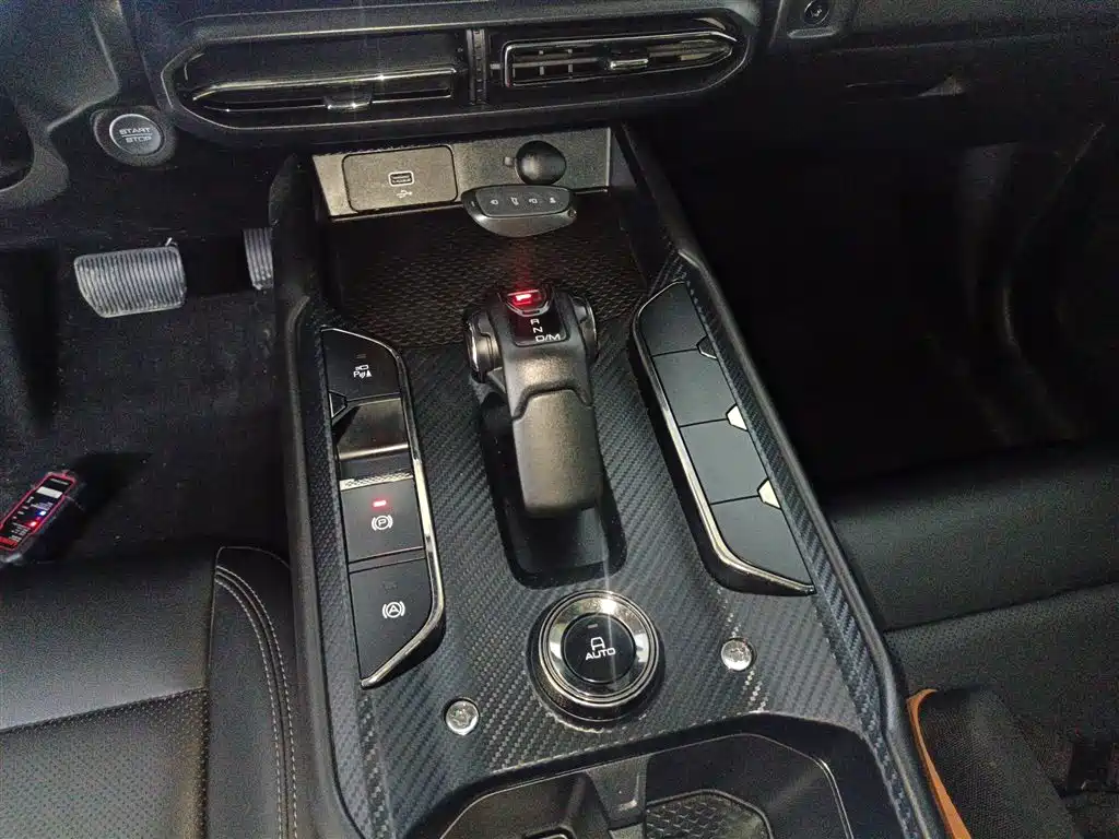Haval Da Gou 2nd Gen 2023 2.0T 2WD Trendy Off-road Edition фото 10