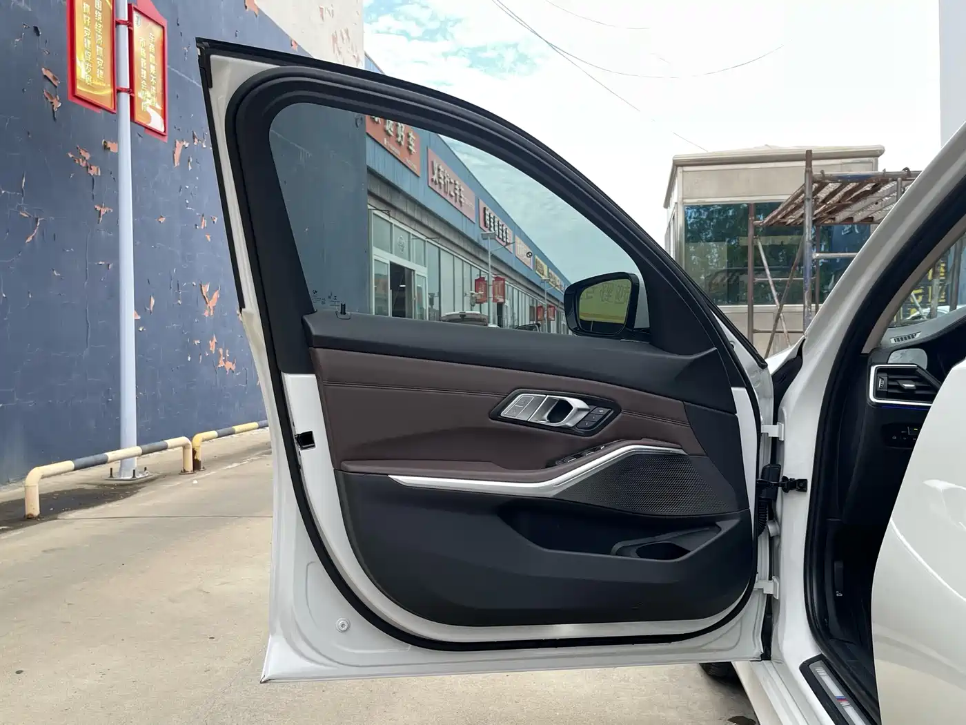 BMW 3 Series 2020 325Li M Sport Package фото 8