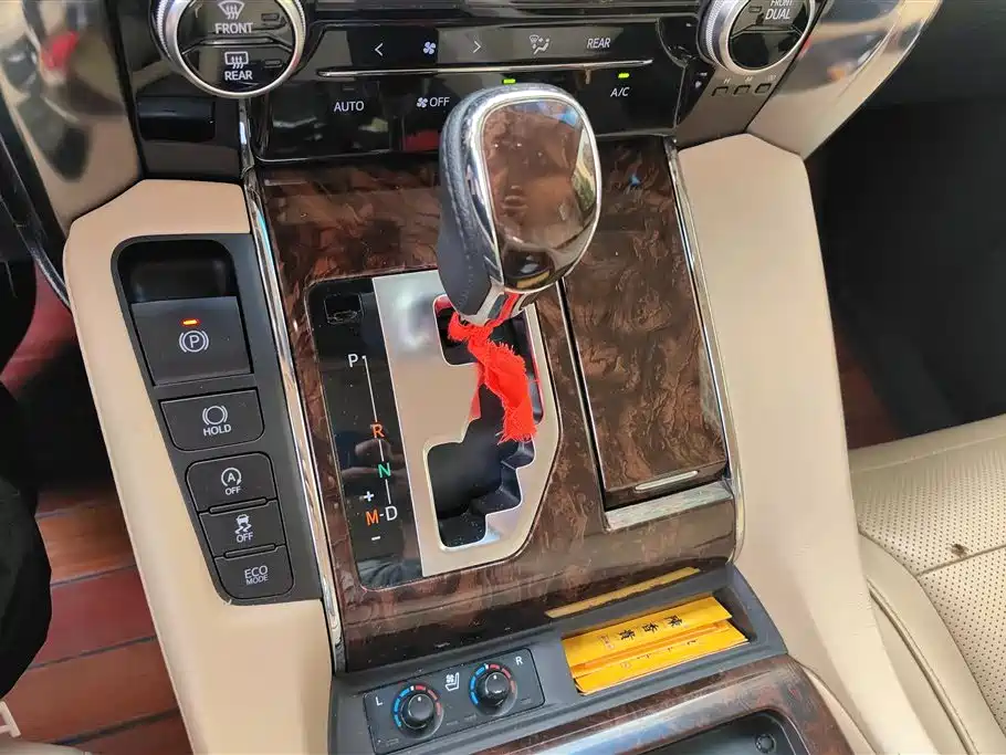 Toyota Alphard 2018 Facelift 3.5L Luxury Edition фото 16