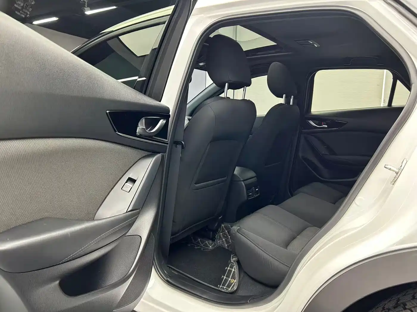 Mazda CX-4 2023 2021 2.0L Auto FWD Skyactiv Explorer Edition