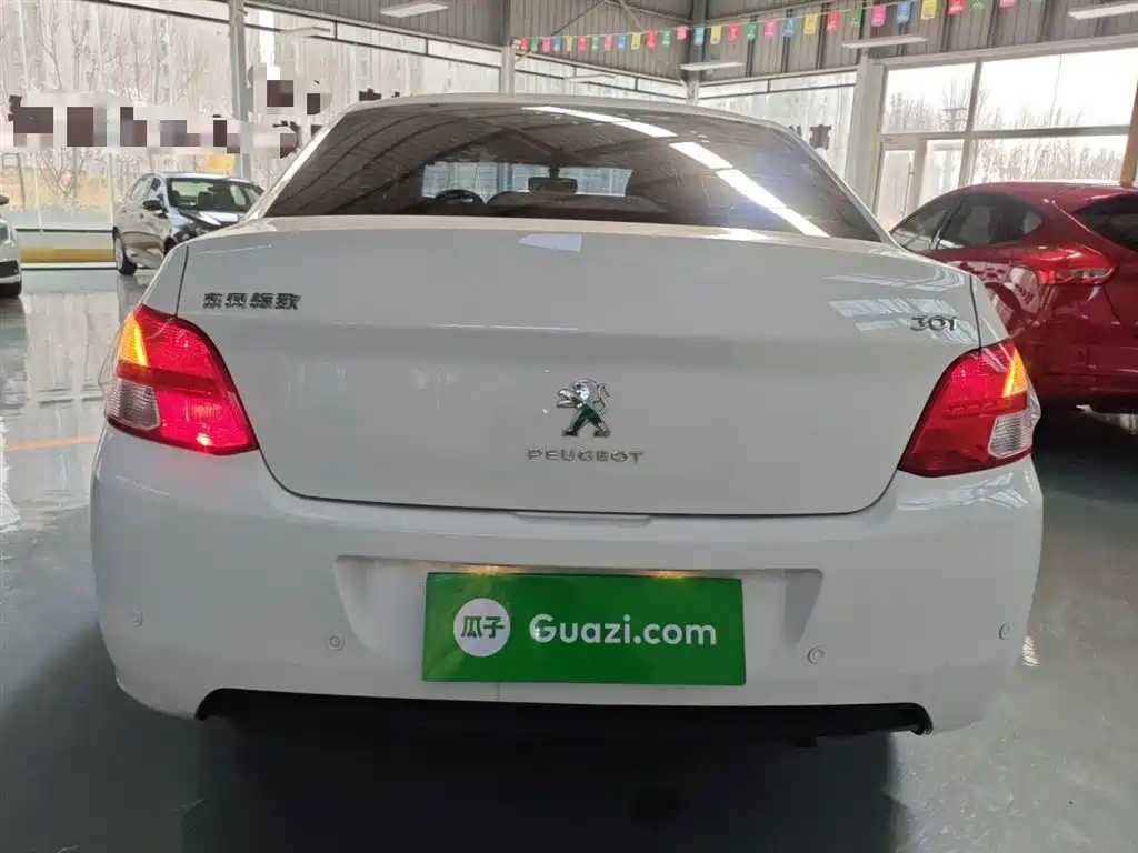 Peugeot 301 2016 1.6L Manual Comfort Edition фото 6