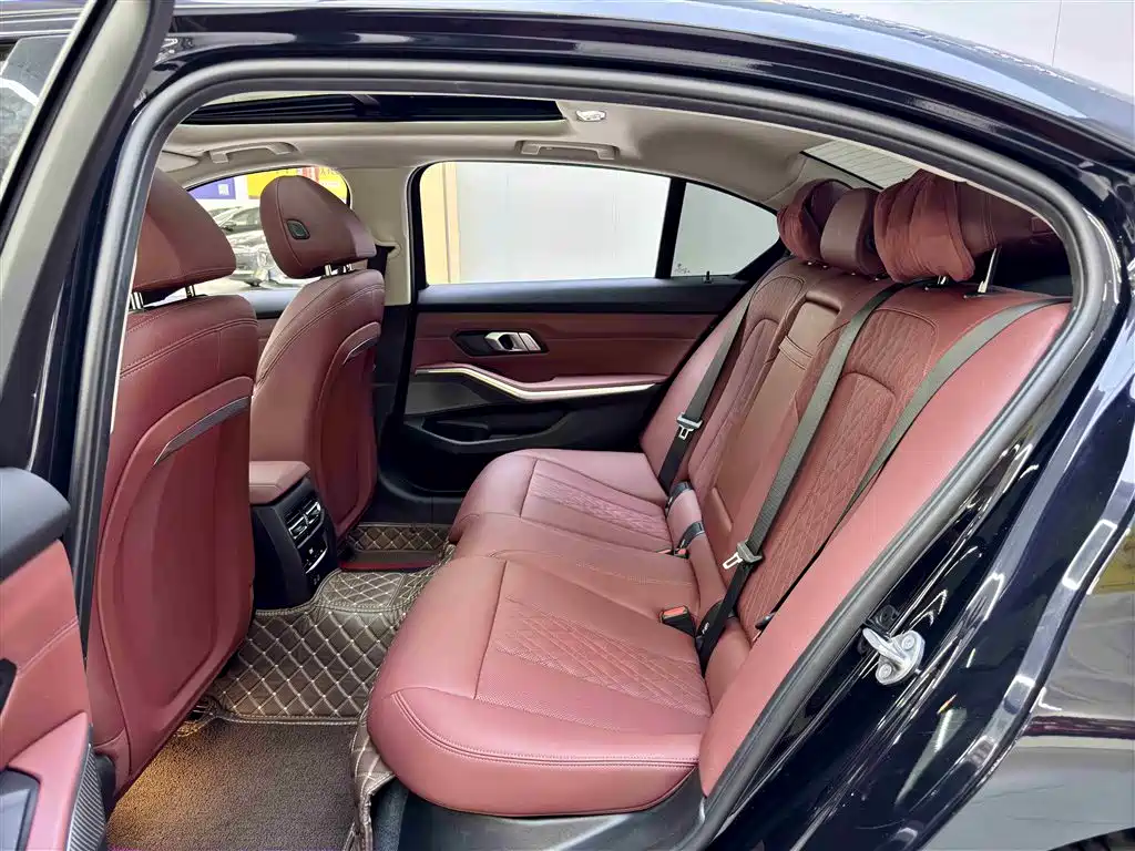 BMW 3 Series 2023 325Li M Sport Package фото 7