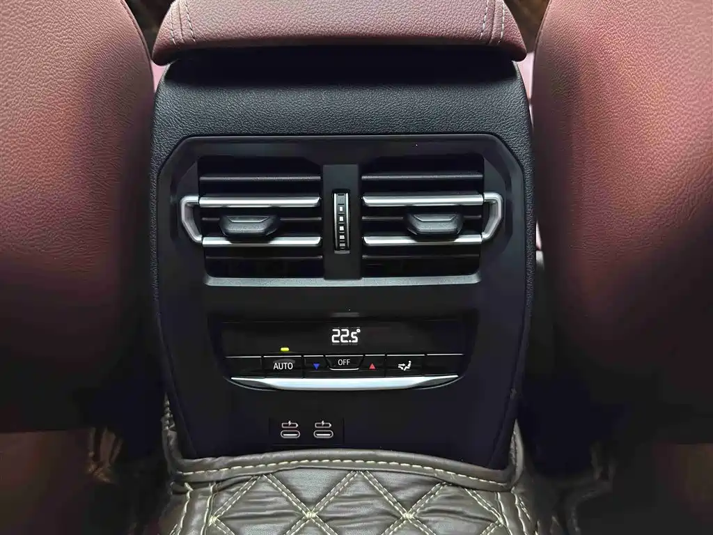 BMW 3 Series 2023 325Li M Sport Package фото 10