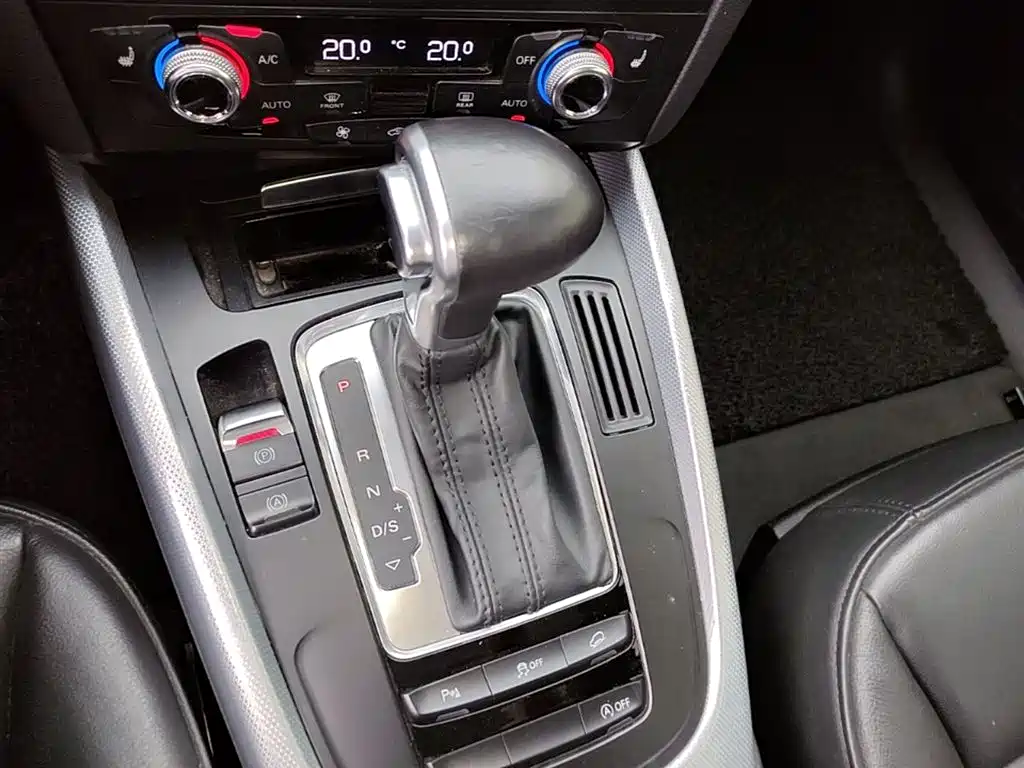 Audi Q5 2013 40 TFSI Technology фото 21