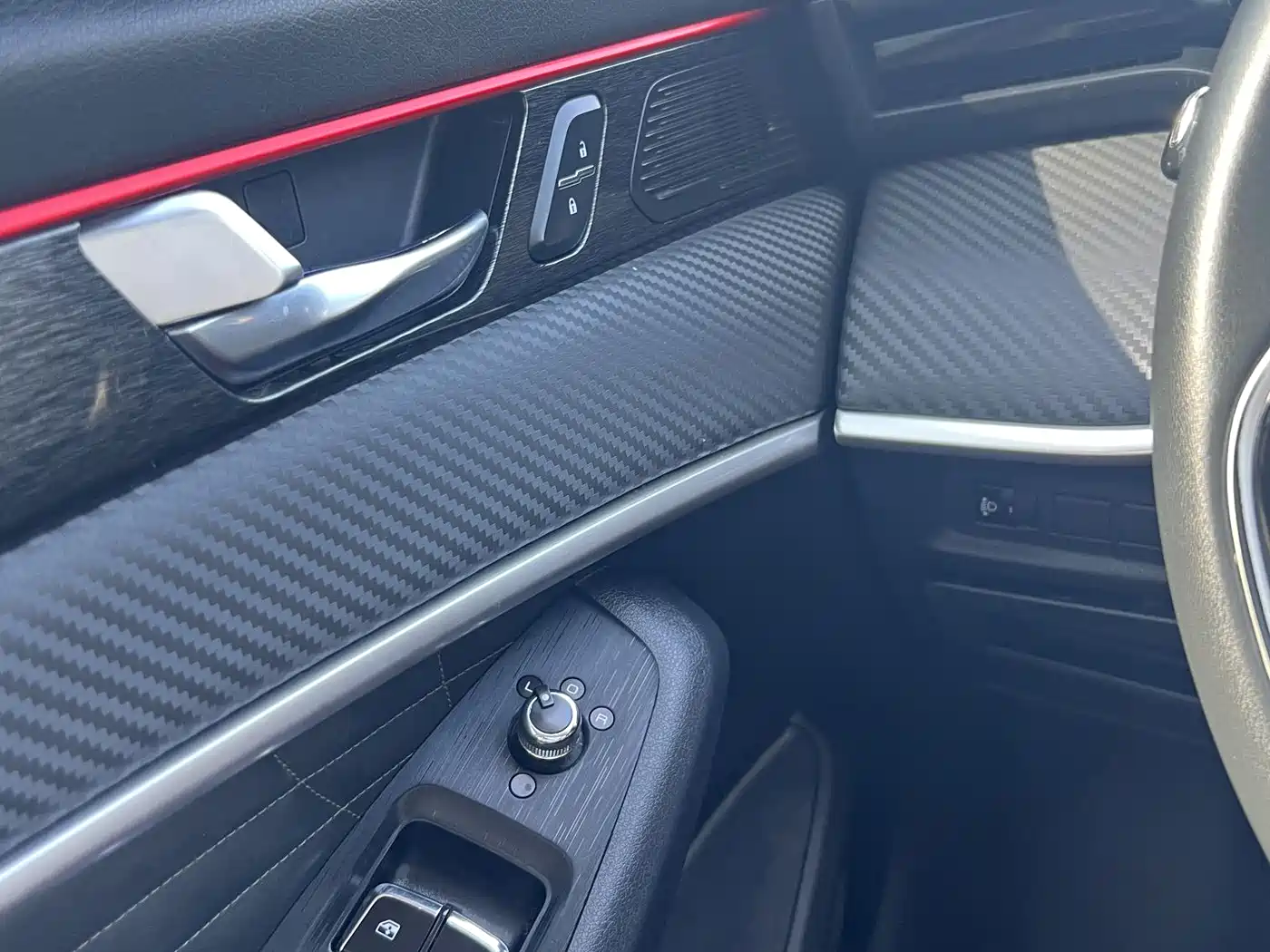 DONGFENG YI HYUN MAX