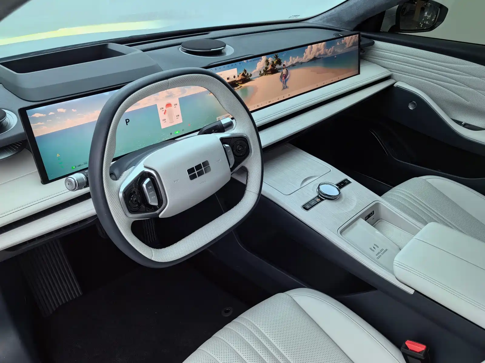 Фото 25 - Geely Galaxy Galaxy E8