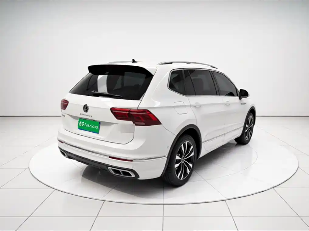 Volkswagen Tiguan L 2022 380TSI Automatic 4WD R-Line Cross Edition 7-Seater фото 4