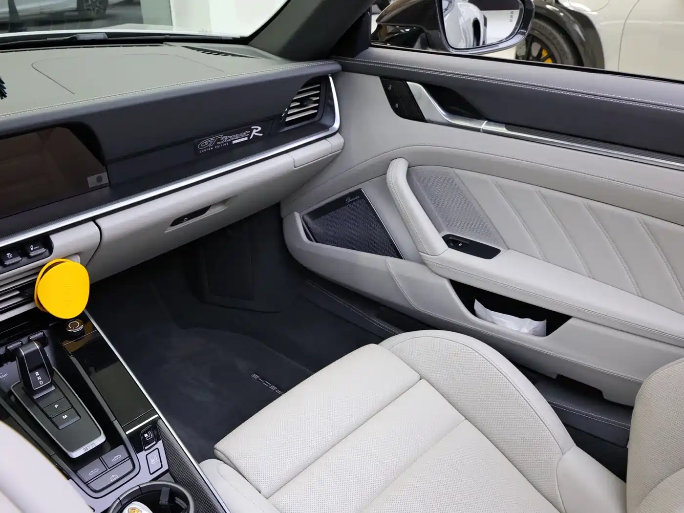 Porsche 911 2023 Turbo S Cabriolet 3.7T фото 19