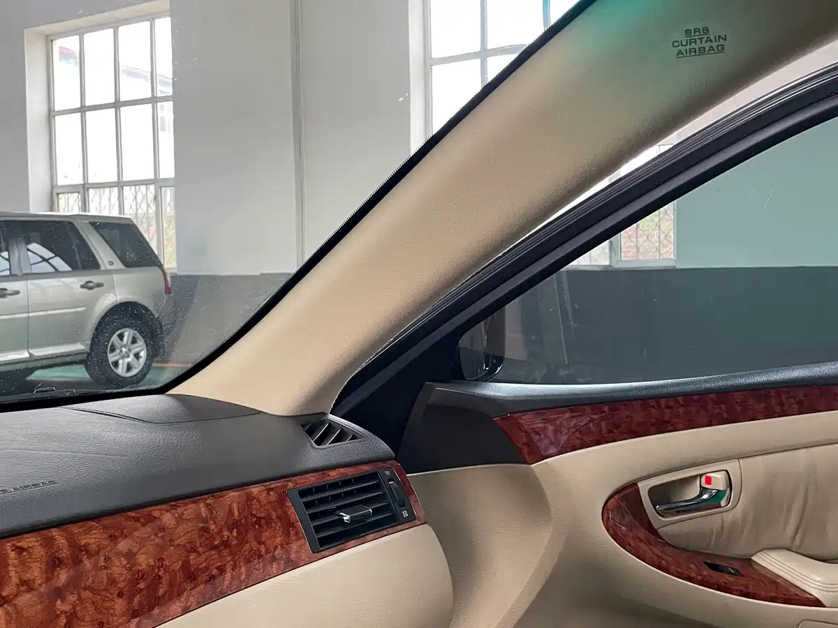 Toyota Crown 2007 2.5L Royal Leather Edition фото 30