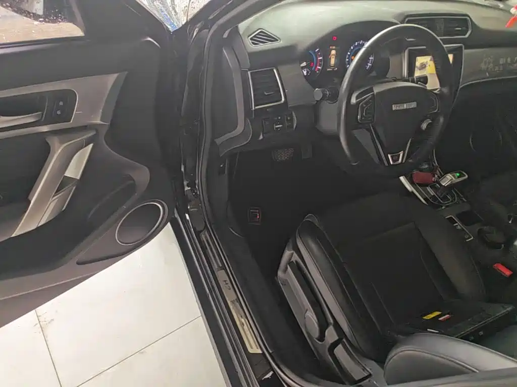 Haval H2 2018 2018 Model Red Label 1.5T Dual-Clutch 2WD Elite