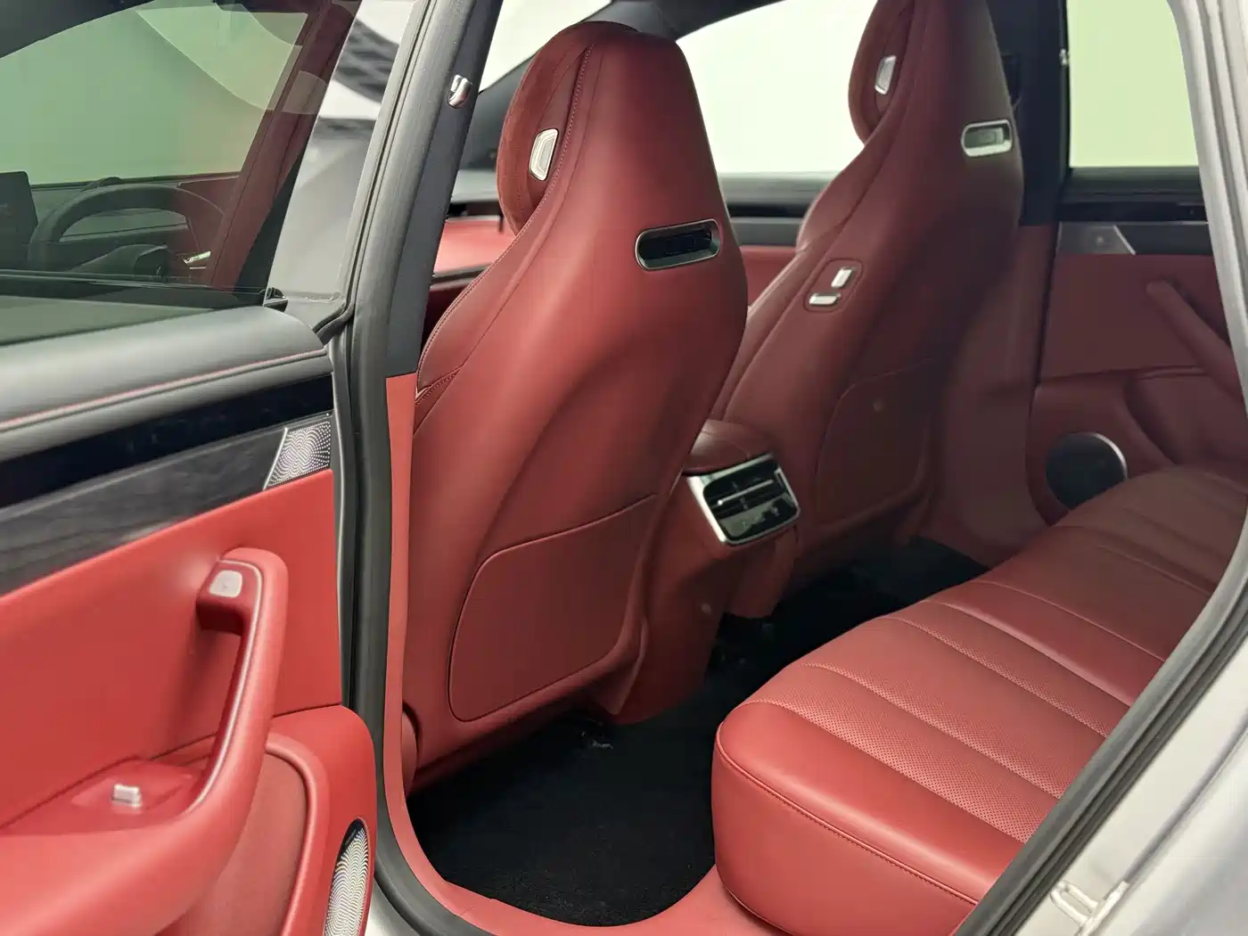 Zhijie S7 2025 2026 Ultra