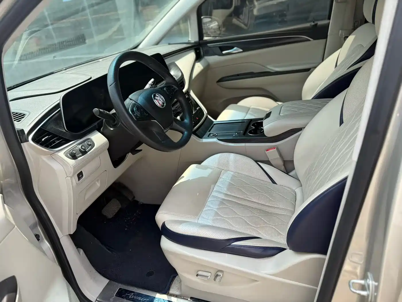 Buick GL8 2020 Model ES Landglory 653T Comfort фото 4