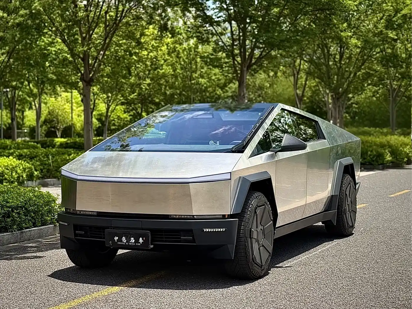 Tesla Cyber Off-Road Traveler