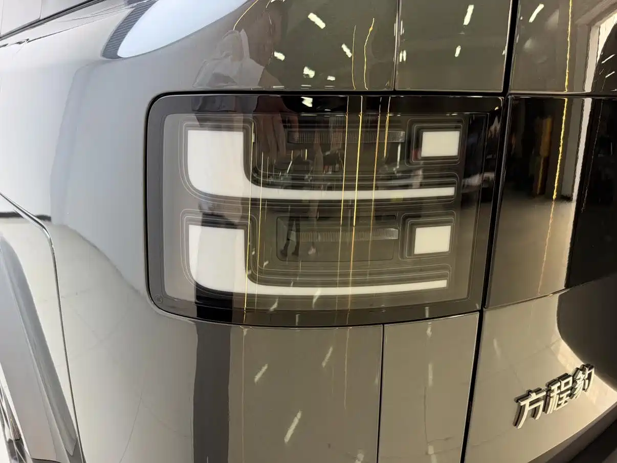 Fang Cheng Bao Titanium 7 2026 2025 AWD Base Model