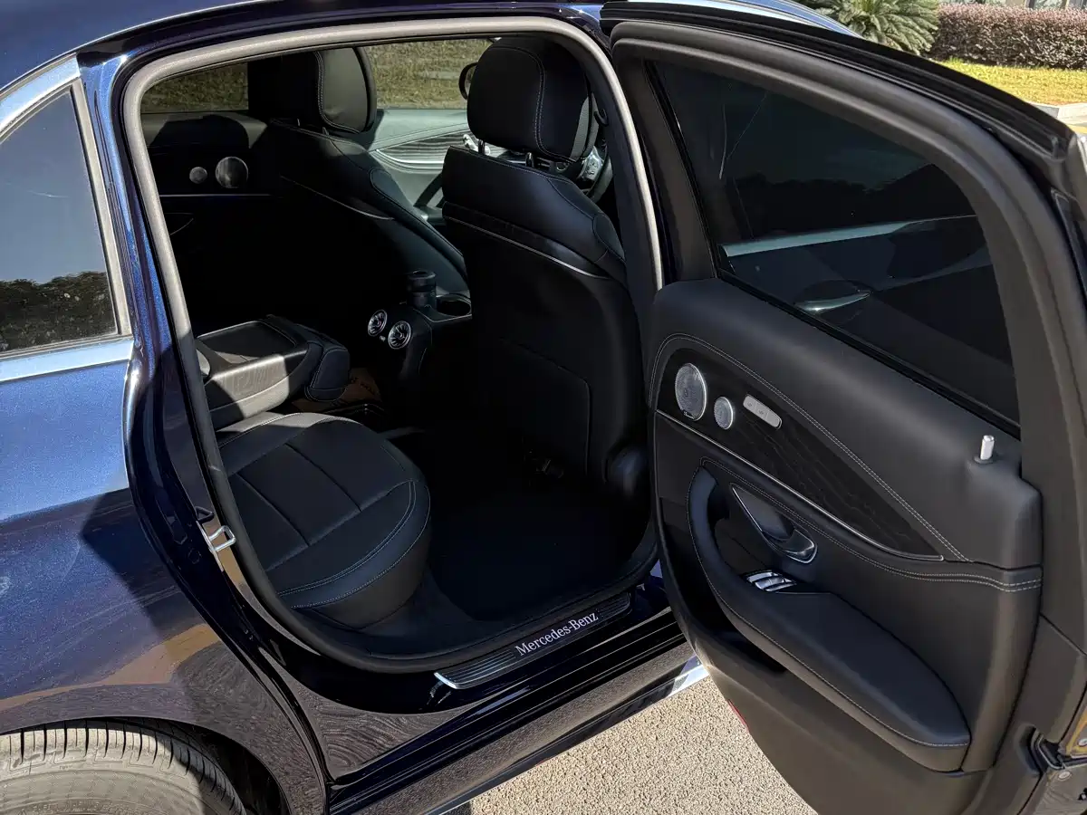 Mercedes-Benz E-Class 2020 Model E 260 L Sport фото 17