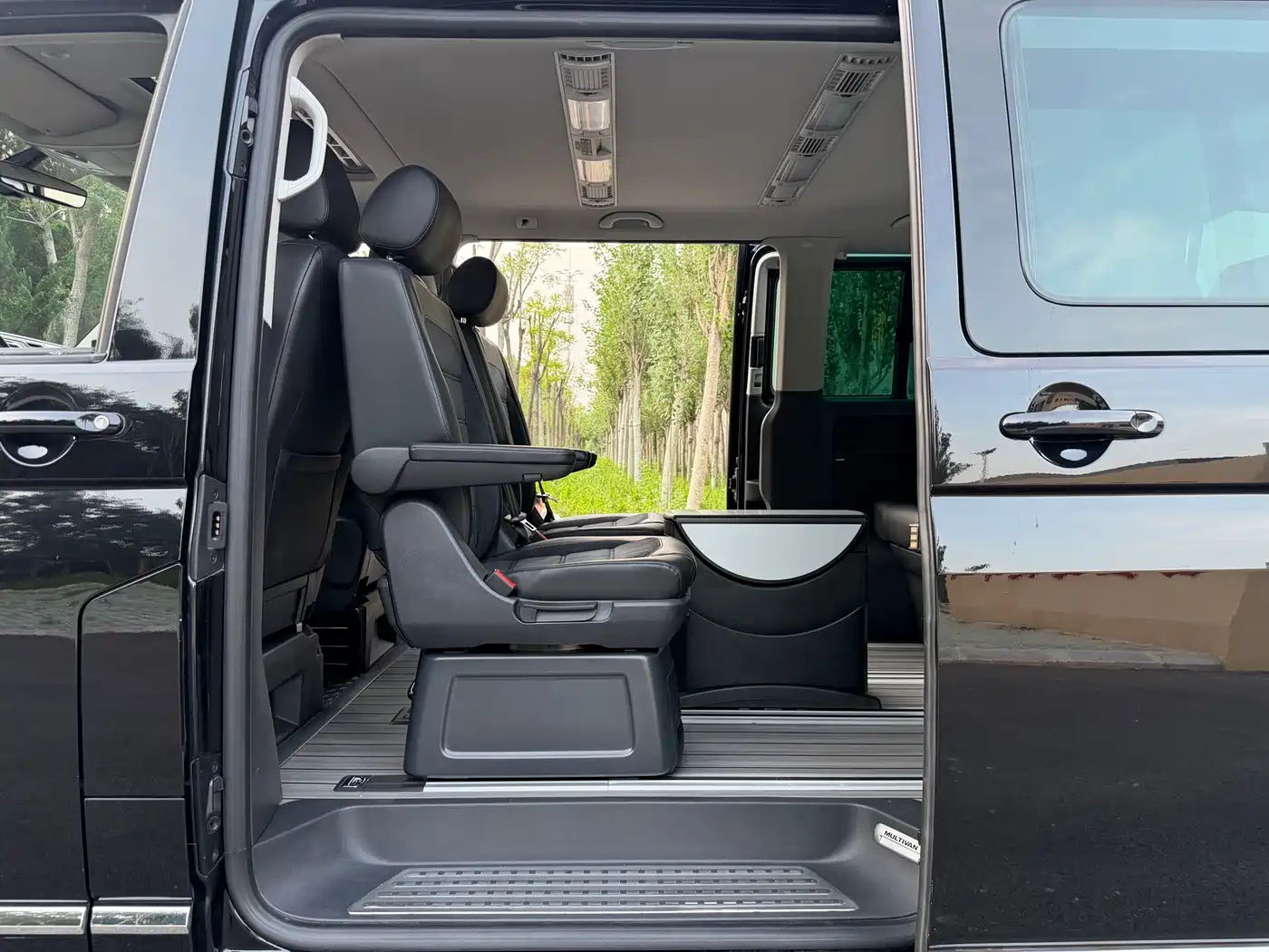 Volkswagen Multivan 2020 2019 2.0TSI 4WD Premium 7-seater