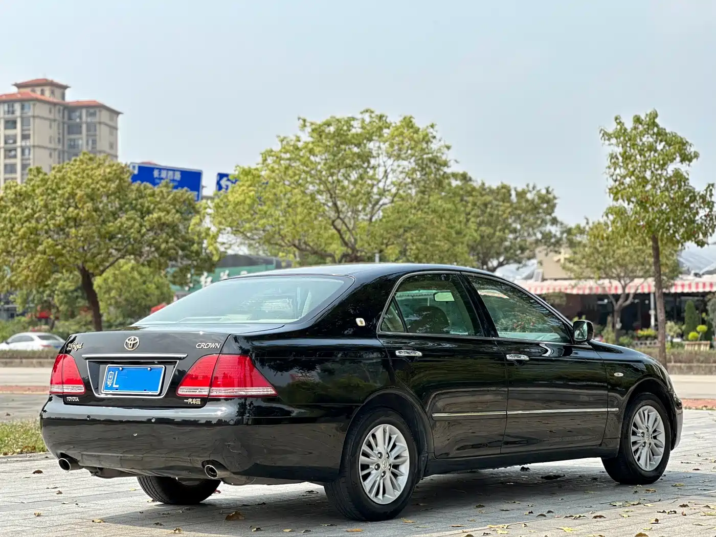 Toyota Crown 2007 2.5L Royal Navigation Edition фото 4