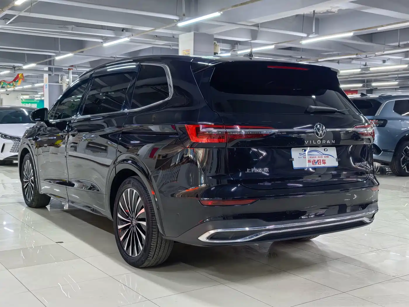 Volkswagen Viloran 2020 380TSI Premium фото 9