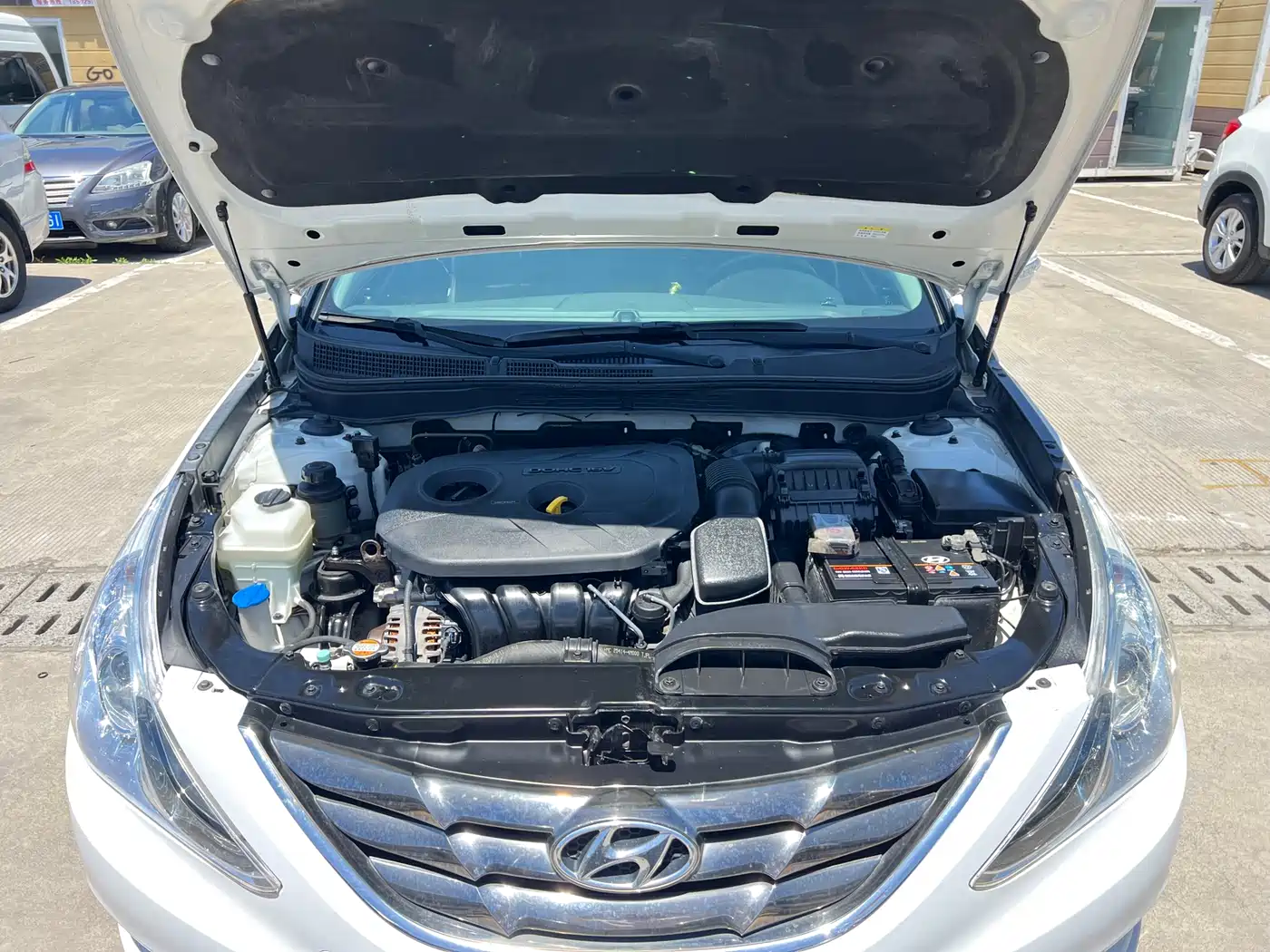 Hyundai Sonata 2013 2.0L Automatic Supreme Edition фото 25