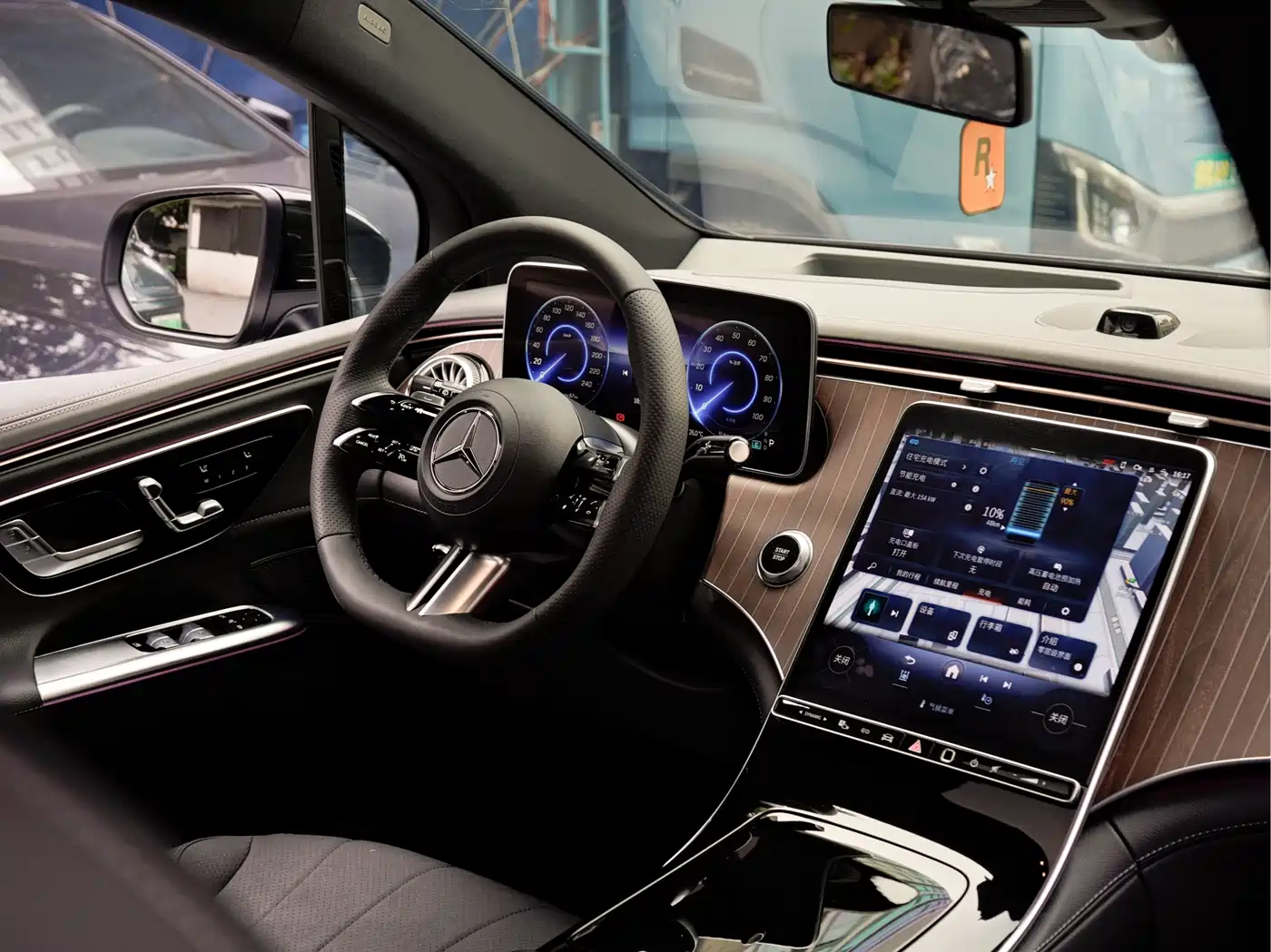 Mercedes-Benz EQE SUV 2023 350 4MATIC Luxury Edition фото 17