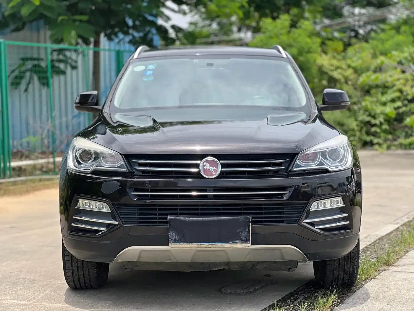 Hanteng Auto Hanteng X7 2017 2016 1.5T Manual Luxury Edition