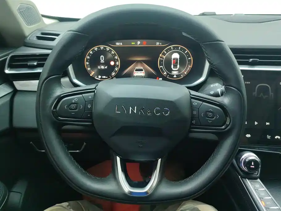 Lynk & Co 01 2021 2.0TD 2WD Pro фото 15