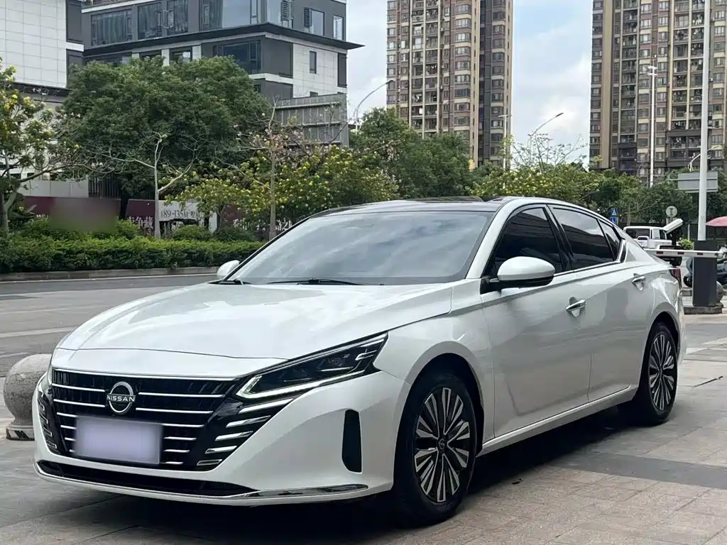 Photo 2 - Nissan Teana