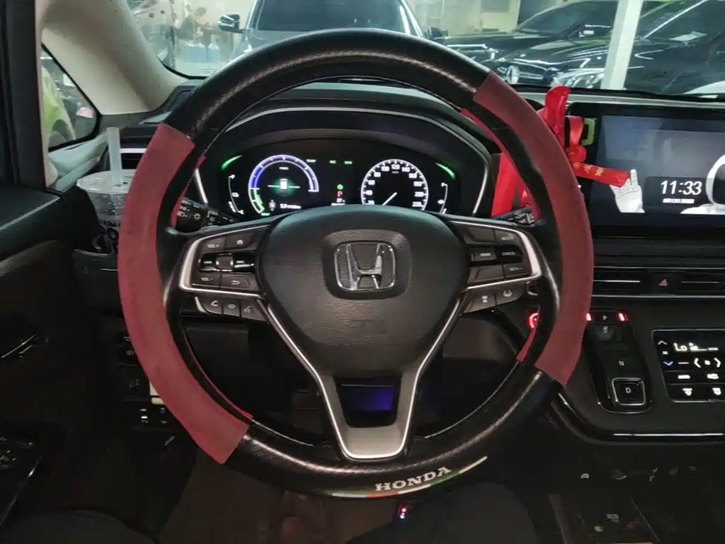 Фото 11 - Honda Odyssey