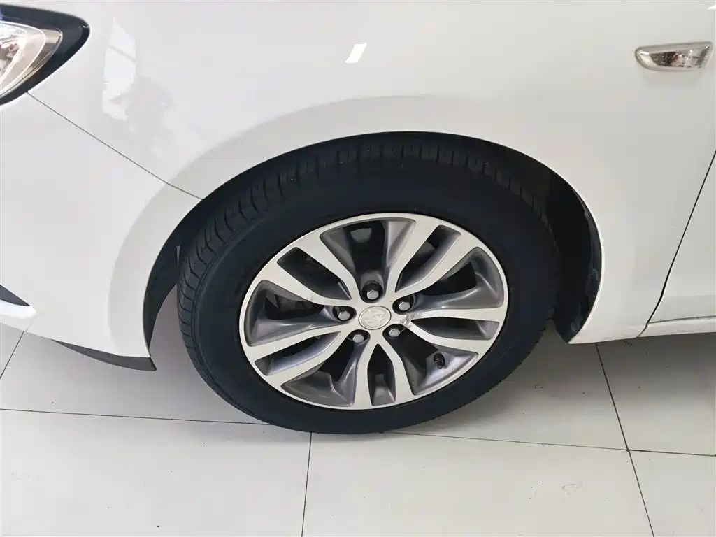 Buick Excelle 2019 18T Auto Connected Elite China VI фото 25
