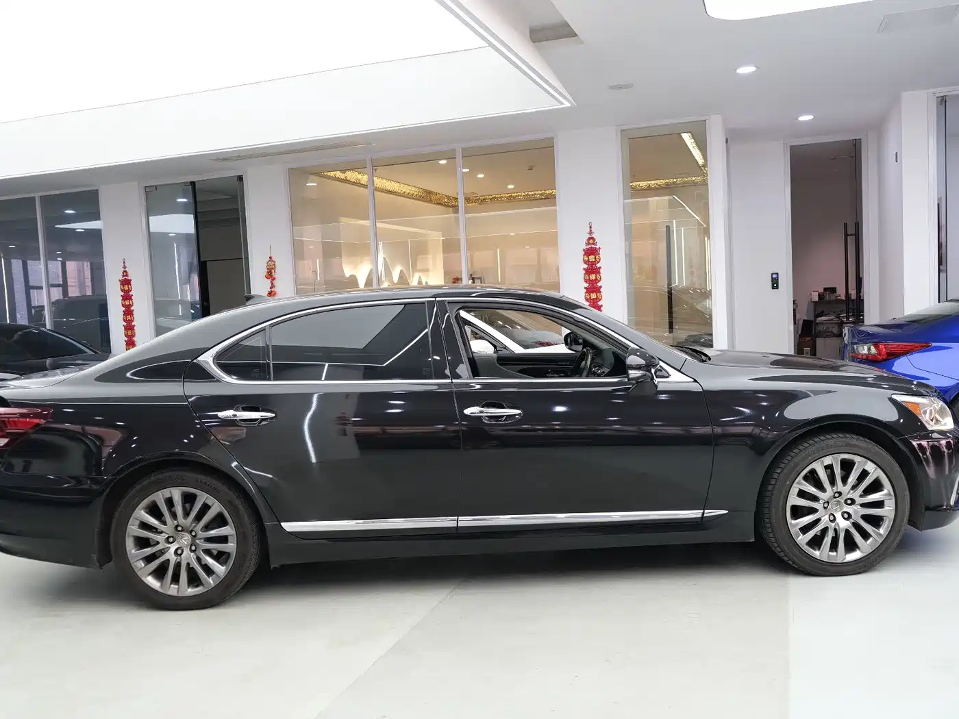 Lexus LS 2016 460L AWD Premium фото 3