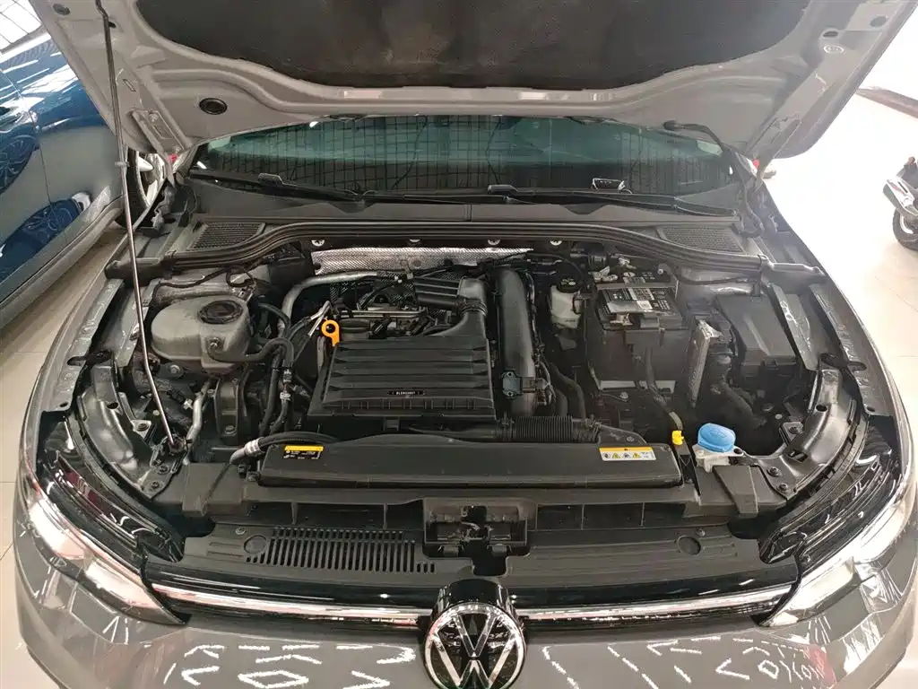 Volkswagen Golf 2023 Facelift 280TSI DSG Pro фото 16