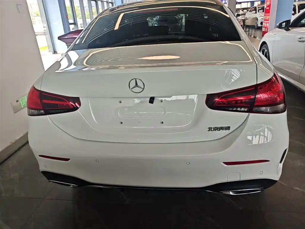 Mercedes-Benz A-Class 2020 Second Facelift A 180 L Sport Sedan фото 6