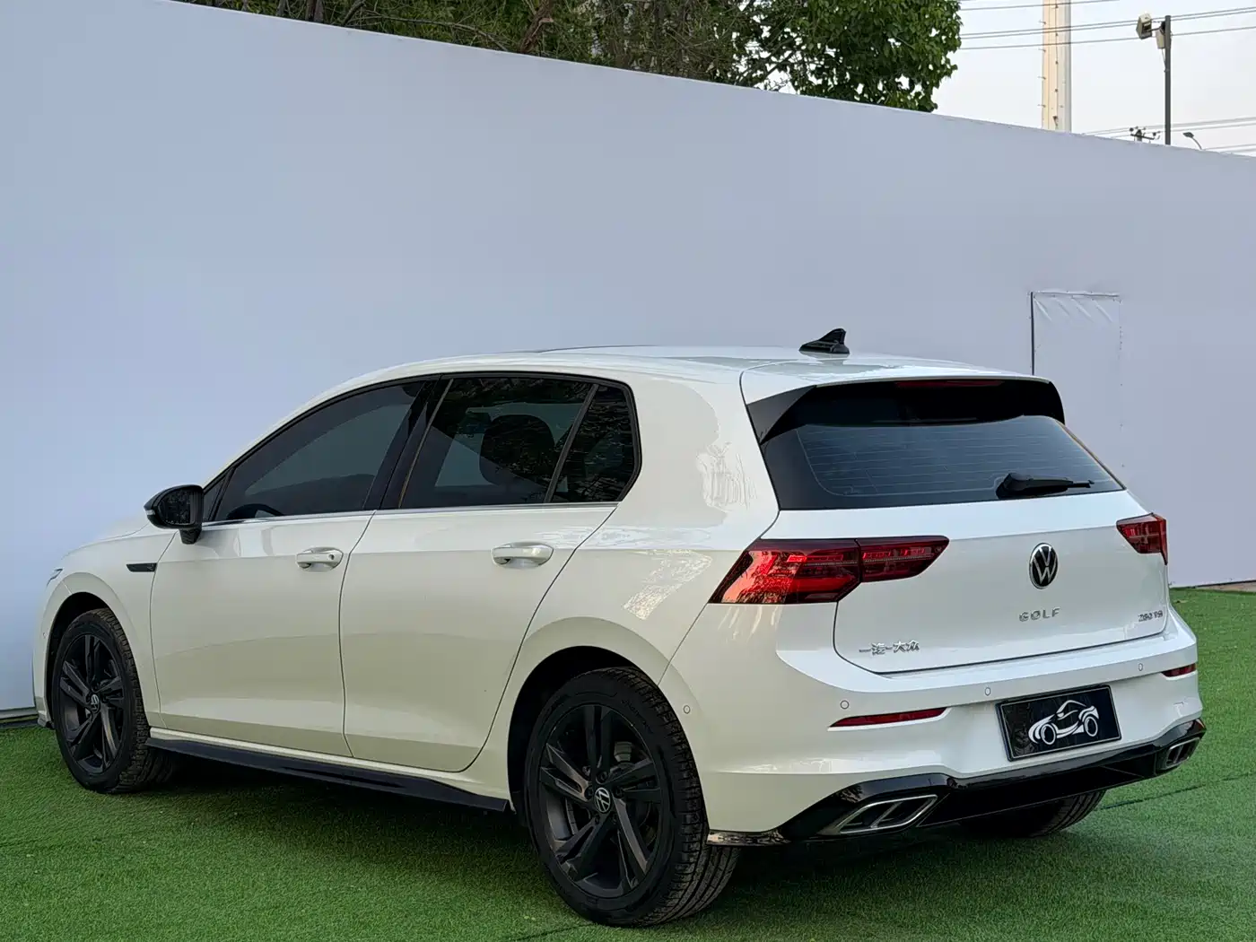 Volkswagen Golf 2023 Facelift 280TSI DSG R-Line фото 7