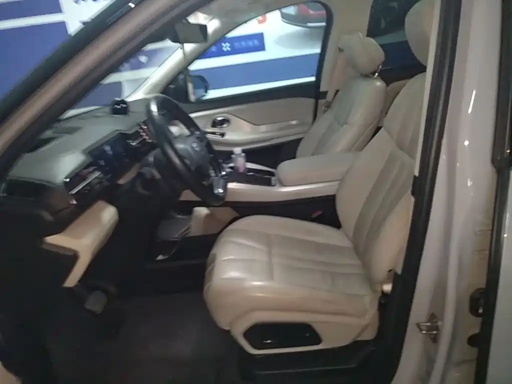 NIO ES8 2019 2018 355KM Base Model 7-Seater Version