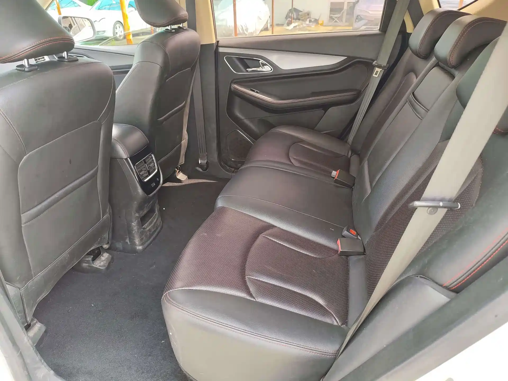 Фото 7 - Baojun 560