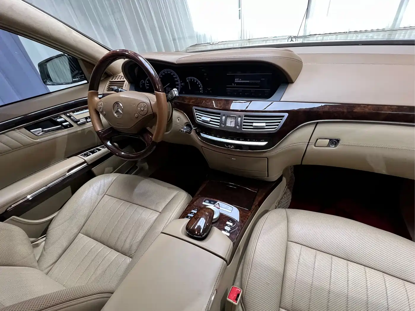 Mercedes-Benz S-Class 2012 S 600 L Grand Edition фото 24