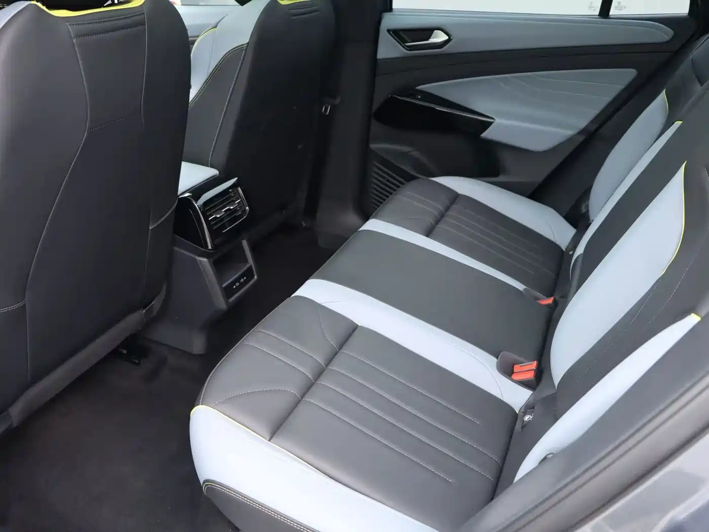 Volkswagen ID.4 X 2025 2025 Smart Edition Outstanding