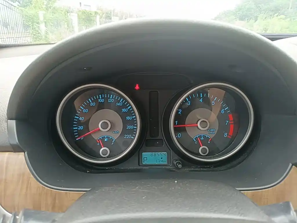 Фото 12 - Buick Excelle
