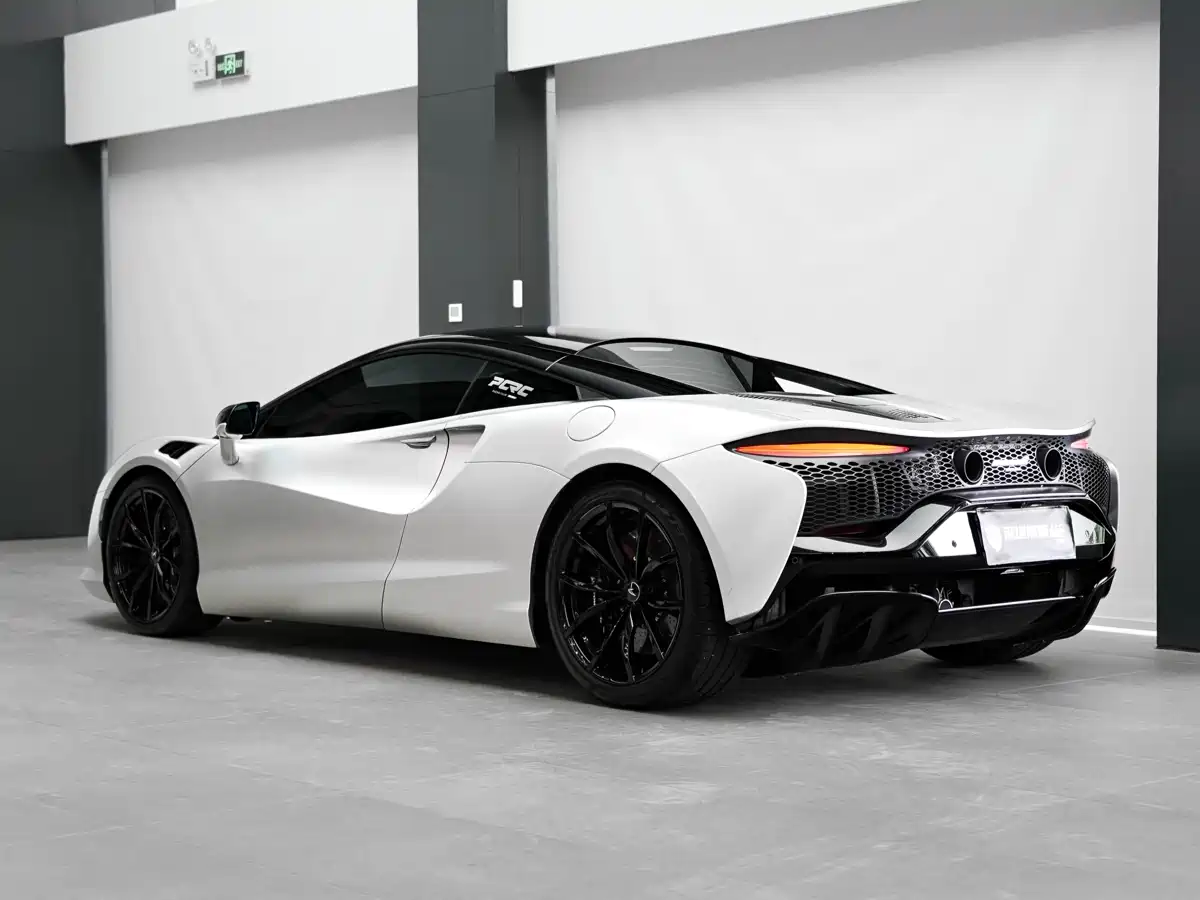 McLaren Artura 2023 3.0T Hybrid Standard фото 13