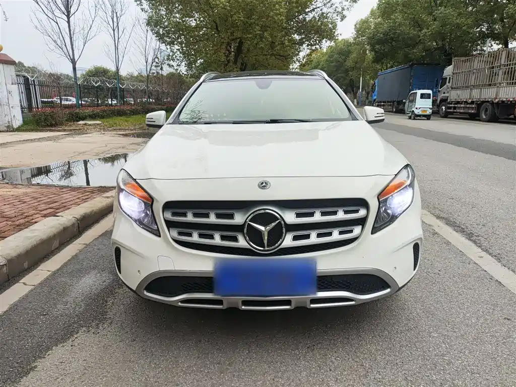 Mercedes-Benz GLA 2019 GLA 200 Dynamic фото 3