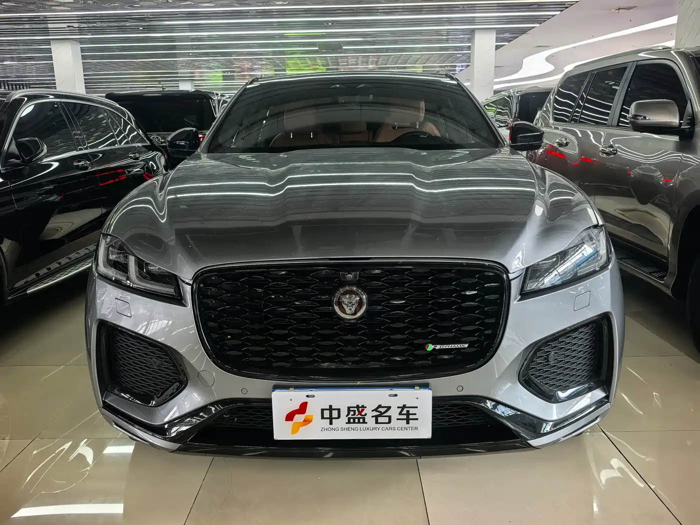 Jaguar F-PACE 2022 2022 P250 R-Dynamic BLACK