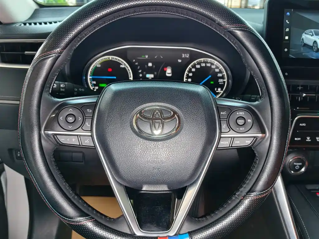 Toyota Venza 2023 2.5L Smart Hybrid FWD Luxury фото 9