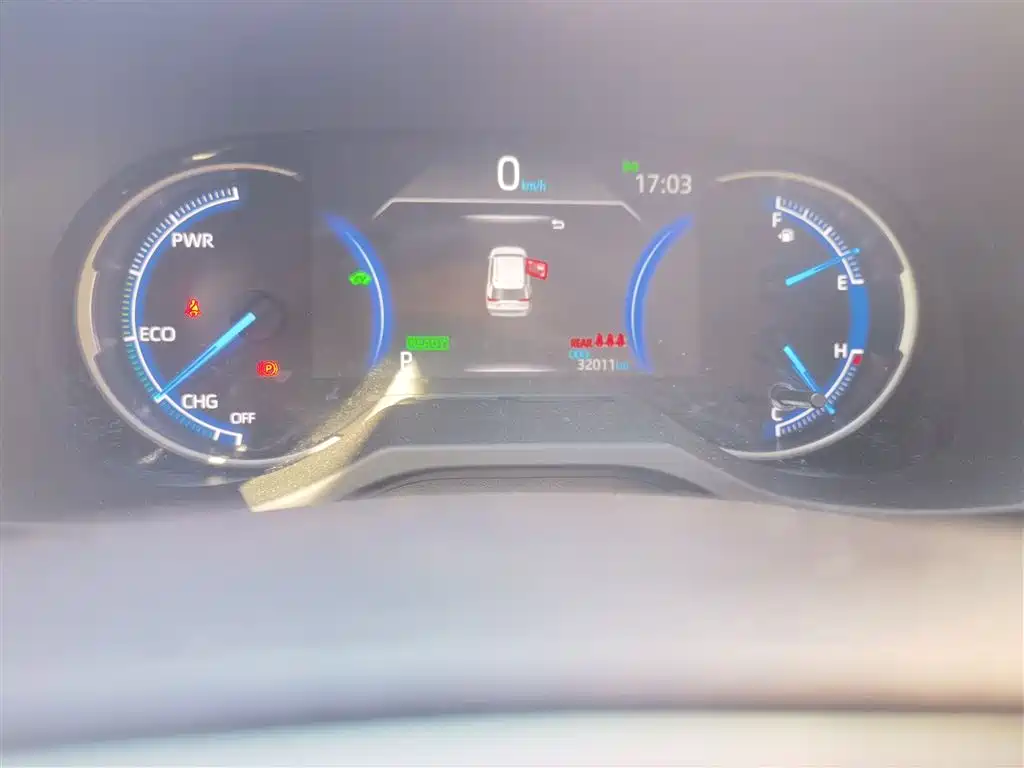 Toyota RAV4 Rongfang 2021 Hybrid 2.5L E-CVT AWD Flagship Edition фото 9
